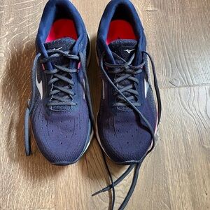 Women’s Navy Running Shoes